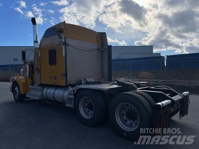 Kenworth W900L Naudoti vilkikai