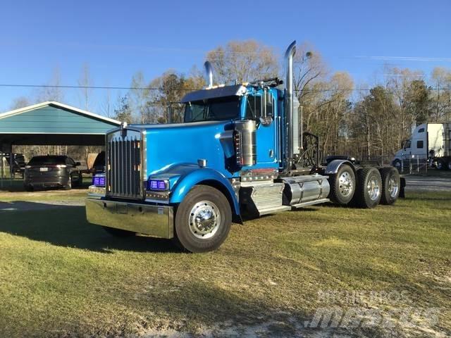 Kenworth W900L Naudoti vilkikai