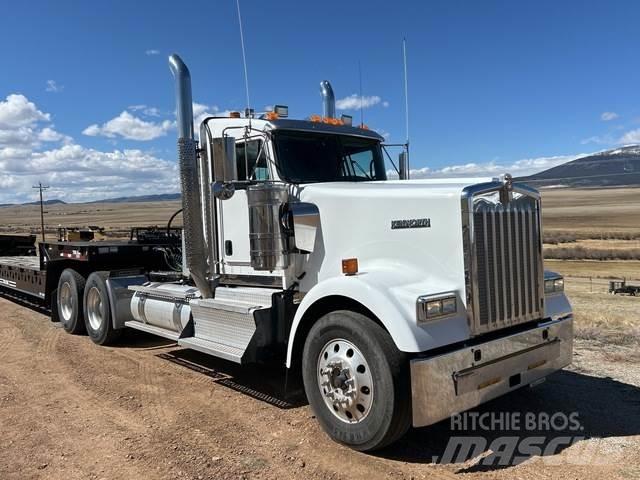 Kenworth W900L Naudoti vilkikai