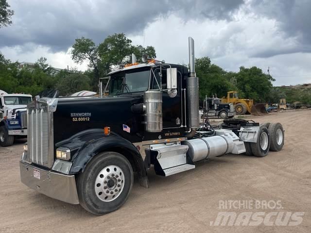 Kenworth W900L Naudoti vilkikai