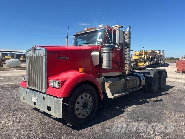 Kenworth W900L Naudoti vilkikai