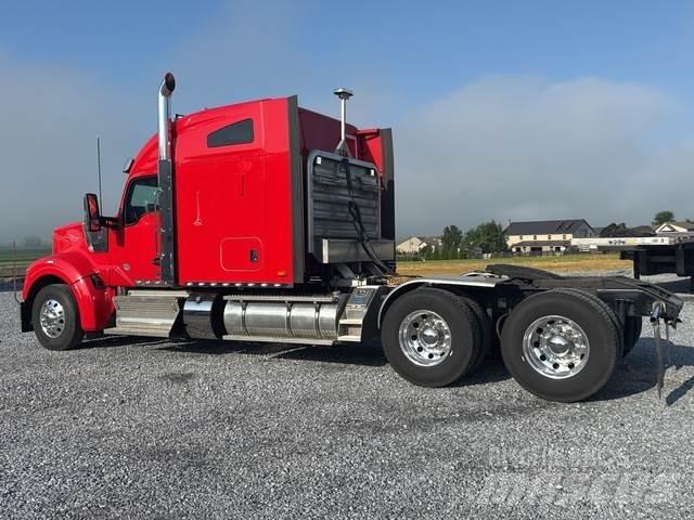 Kenworth W990 Naudoti vilkikai