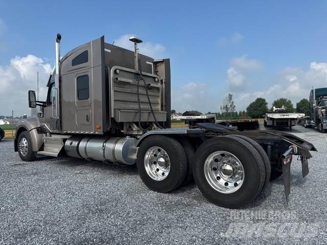Kenworth W990 Naudoti vilkikai