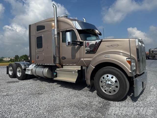 Kenworth W990 Naudoti vilkikai