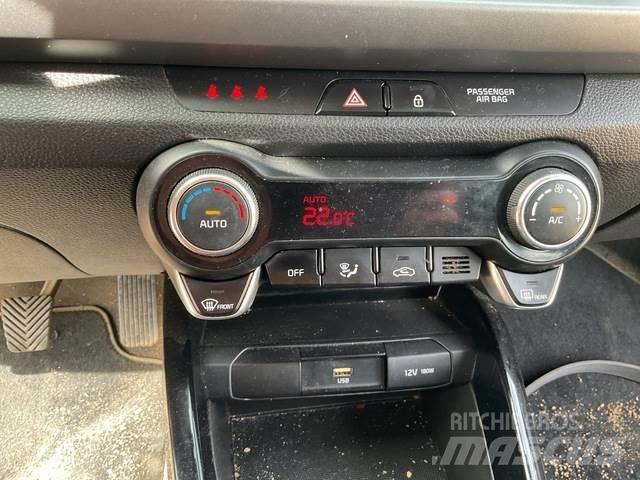 Kia Rio Lengvieji automobiliai