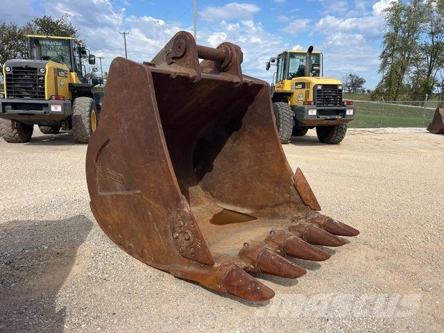 Komatsu  Kiti naudoti statybos komponentai