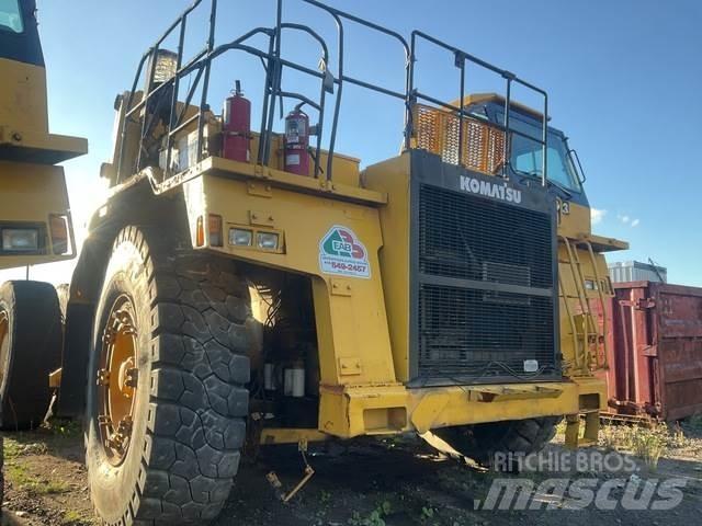 Komatsu 330M Karjeriniai savivarčiai