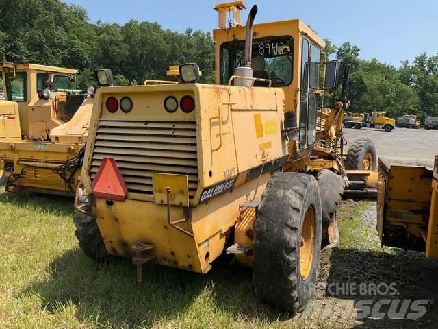 Komatsu 830B Greideriai