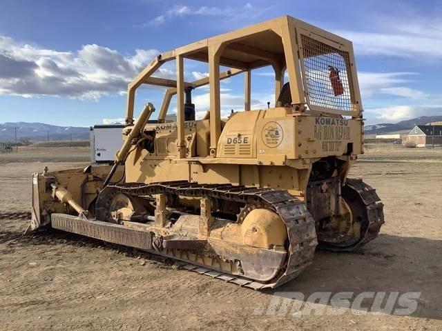 Komatsu D65E-6 Vikšriniai buldozeriai
