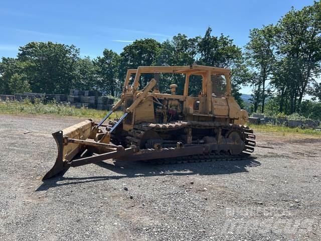 Komatsu D65P-8 Vikšriniai buldozeriai