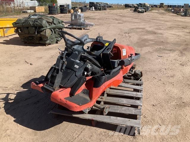 Kubota 3680 Naudoti kompaktiški traktoriai