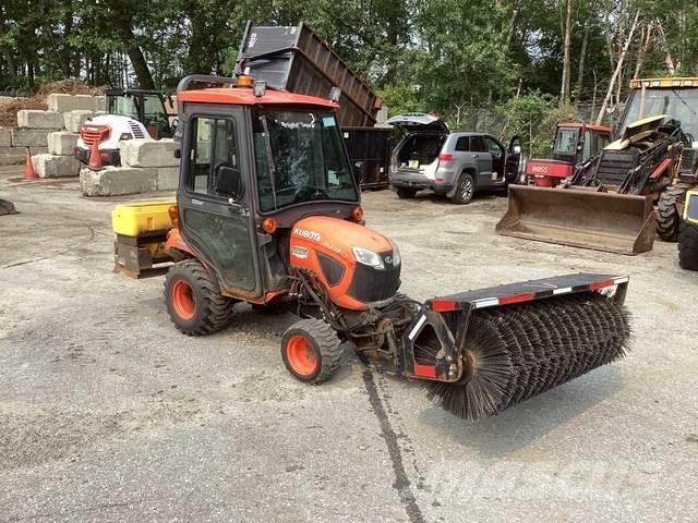 Kubota BX2380 Naudoti kompaktiški traktoriai