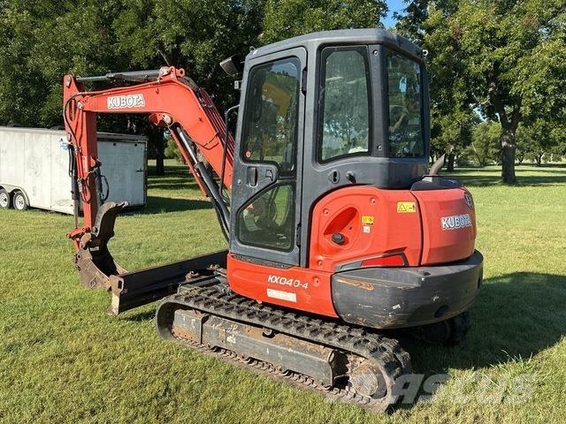 Kubota KX040-4 Vikšriniai ekskavatoriai