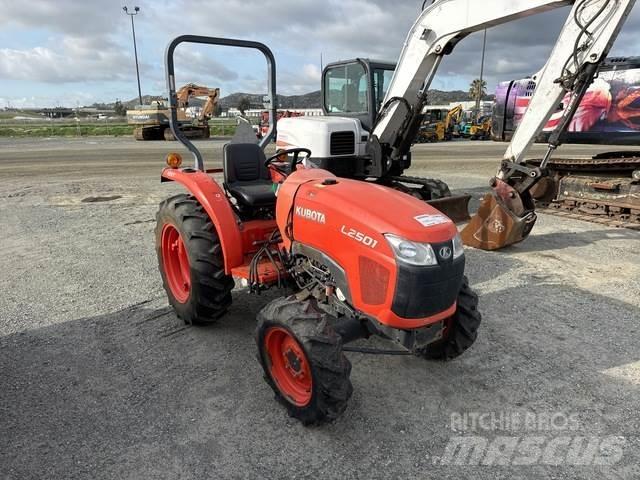 Kubota L2501D Naudoti kompaktiški traktoriai
