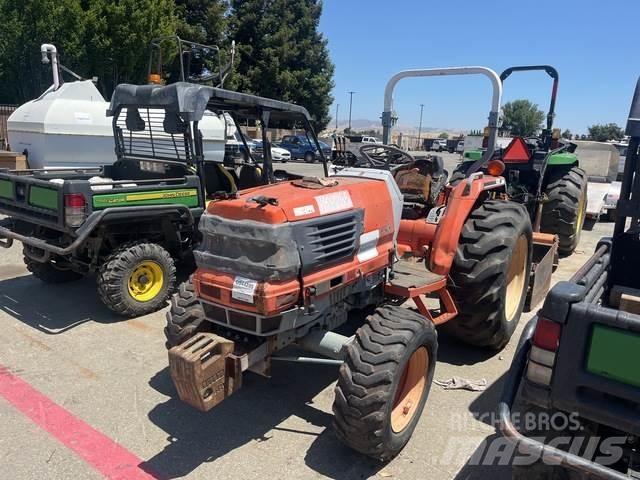 Kubota L3010D Naudoti kompaktiški traktoriai