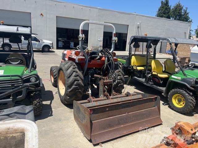 Kubota L3010D Naudoti kompaktiški traktoriai