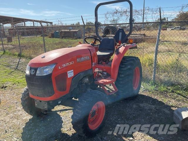 Kubota L3200DT Naudoti kompaktiški traktoriai