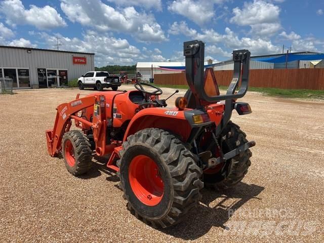 Kubota L3901D Traktoriai