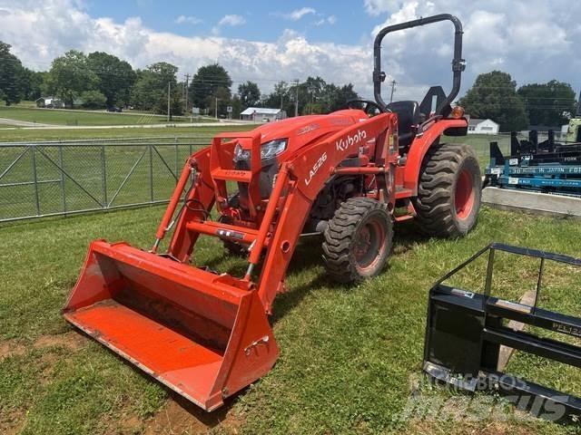 Kubota L3902DT Naudoti kompaktiški traktoriai