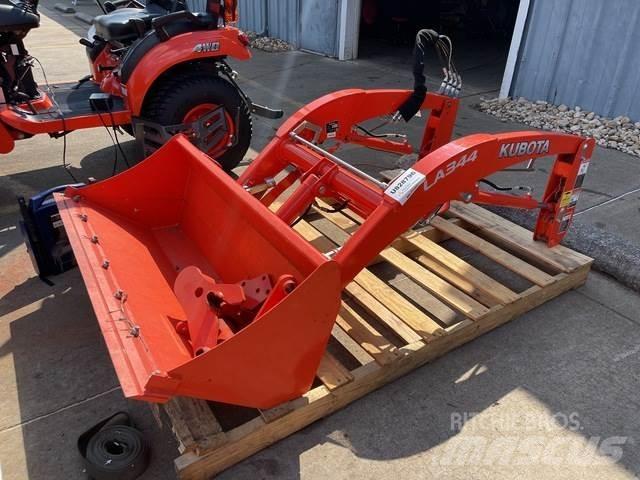 Kubota LA344 Statyba - Kita