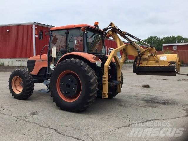 Kubota M105X Traktoriai
