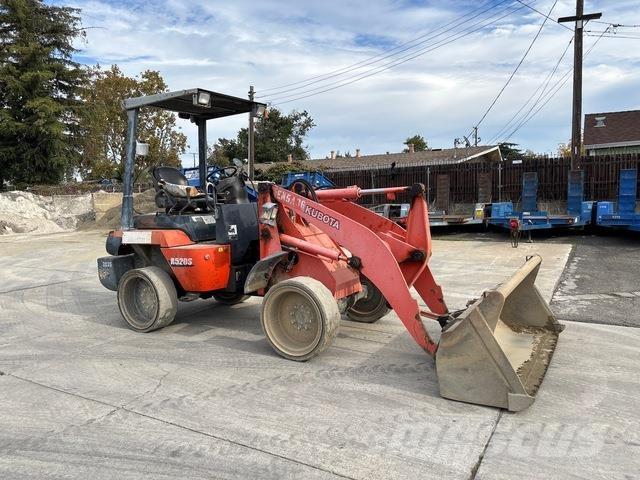 Kubota R520S Naudoti ratiniai krautuvai