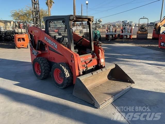 Kubota SSV65 Krautuvai su šoniniu pasukimu