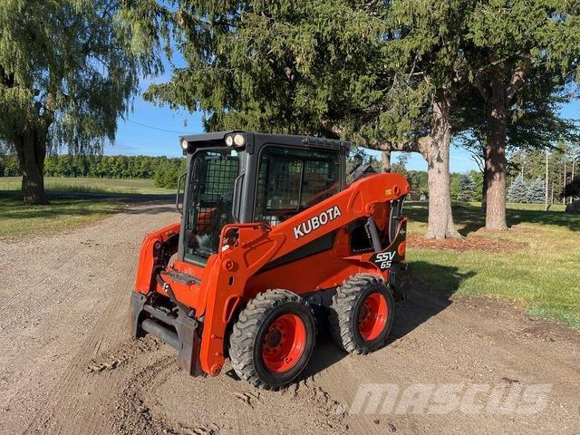 Kubota SSV65 Krautuvai su šoniniu pasukimu