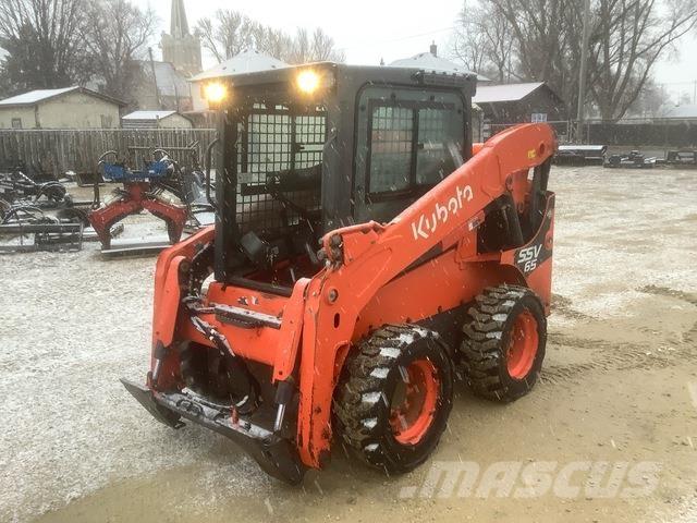 Kubota SSV65HC Krautuvai su šoniniu pasukimu