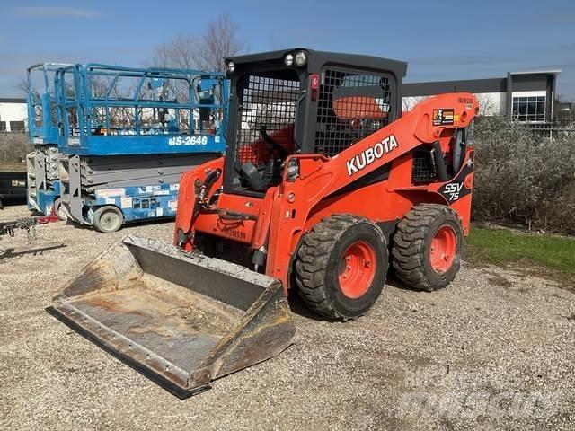 Kubota SSV75 Krautuvai su šoniniu pasukimu