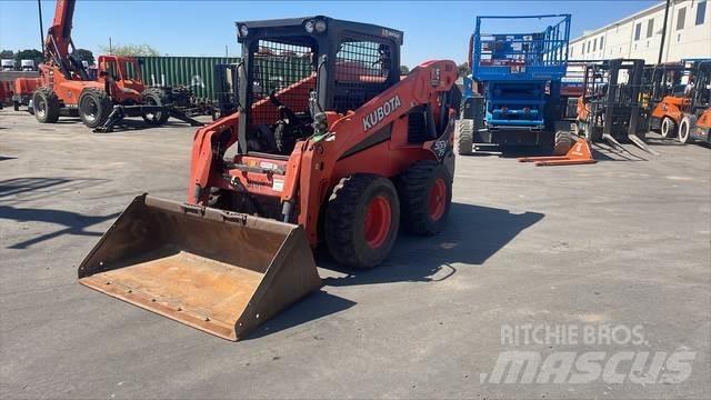 Kubota SSV75 Krautuvai su šoniniu pasukimu