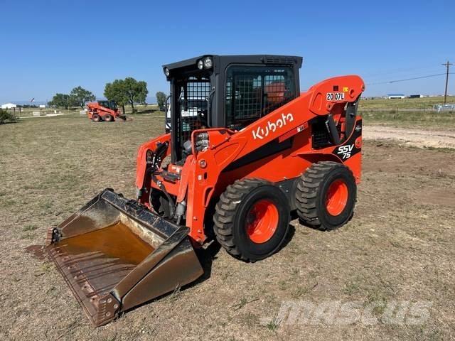 Kubota SSV75 Krautuvai su šoniniu pasukimu