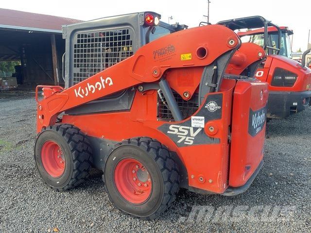 Kubota SSV75 Krautuvai su šoniniu pasukimu