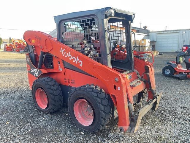 Kubota SSV75 Krautuvai su šoniniu pasukimu