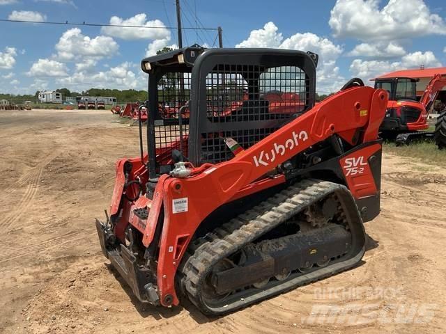 Kubota SVL75-2 Krautuvai su šoniniu pasukimu
