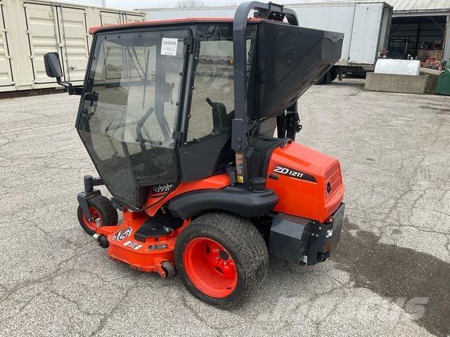 Kubota ZD1211 Statyba - Kita