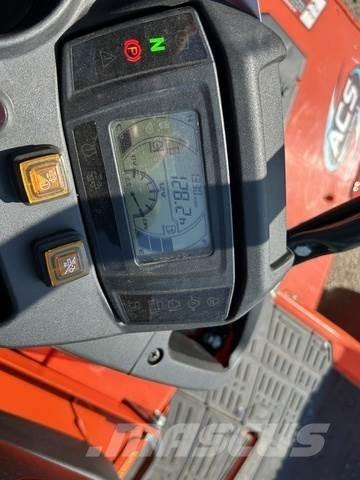 Kubota ZD1511 Statyba - Kita