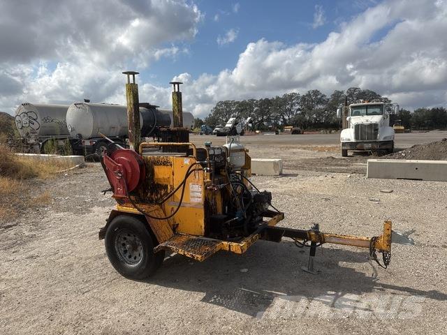 LeeBoy  Statyba - Kita