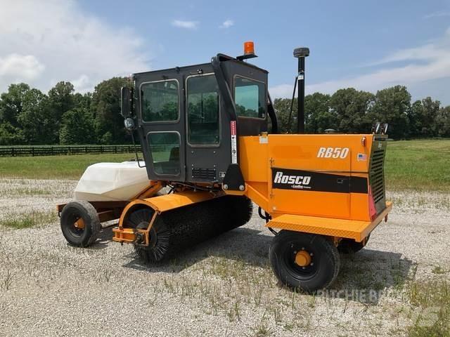 LeeBoy RB50 Vidaus šluotos