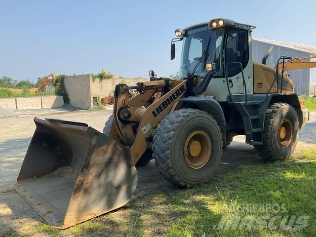 Liebherr L542 Naudoti ratiniai krautuvai