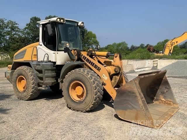 Liebherr L542 Naudoti ratiniai krautuvai