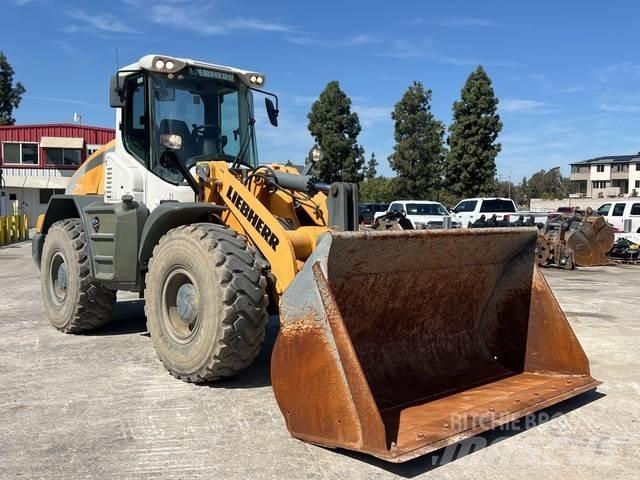 Liebherr L546 Naudoti ratiniai krautuvai