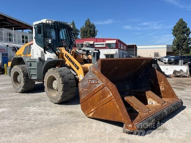Liebherr L546 Naudoti ratiniai krautuvai