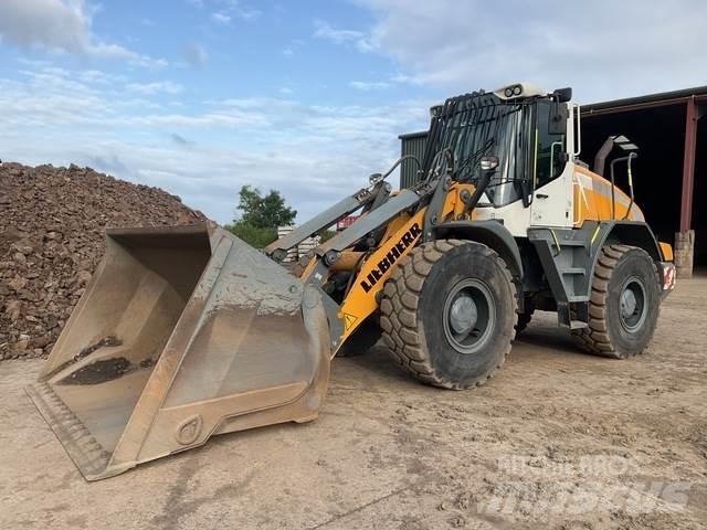 Liebherr L546 Naudoti ratiniai krautuvai