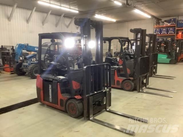 Linde E18 Elektriniai šakiniai krautuvai
