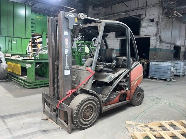 Linde H30T Statyba - Kita