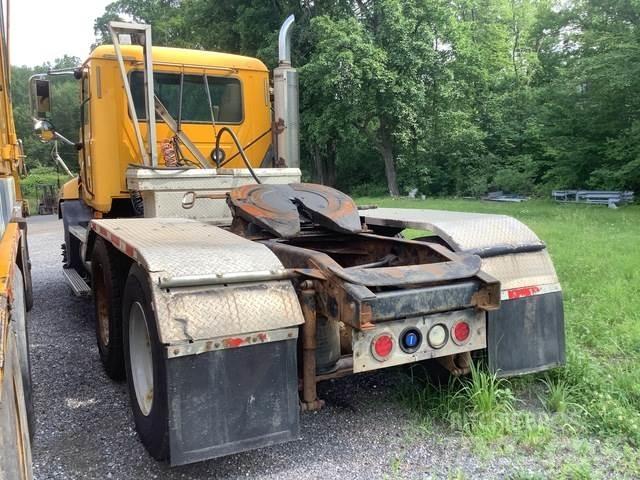 Mack 600 Naudoti vilkikai