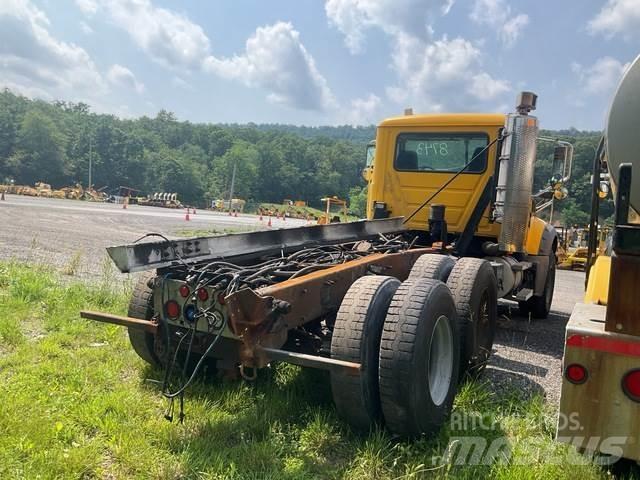 Mack 700 Sniego peiliai ir valytuvai