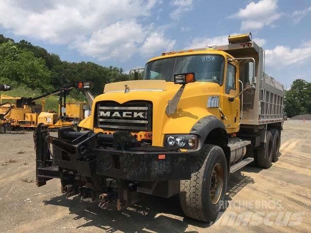 Mack 700 Sniego peiliai ir valytuvai