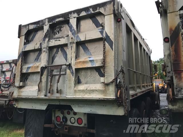 Mack 700 Sniego peiliai ir valytuvai